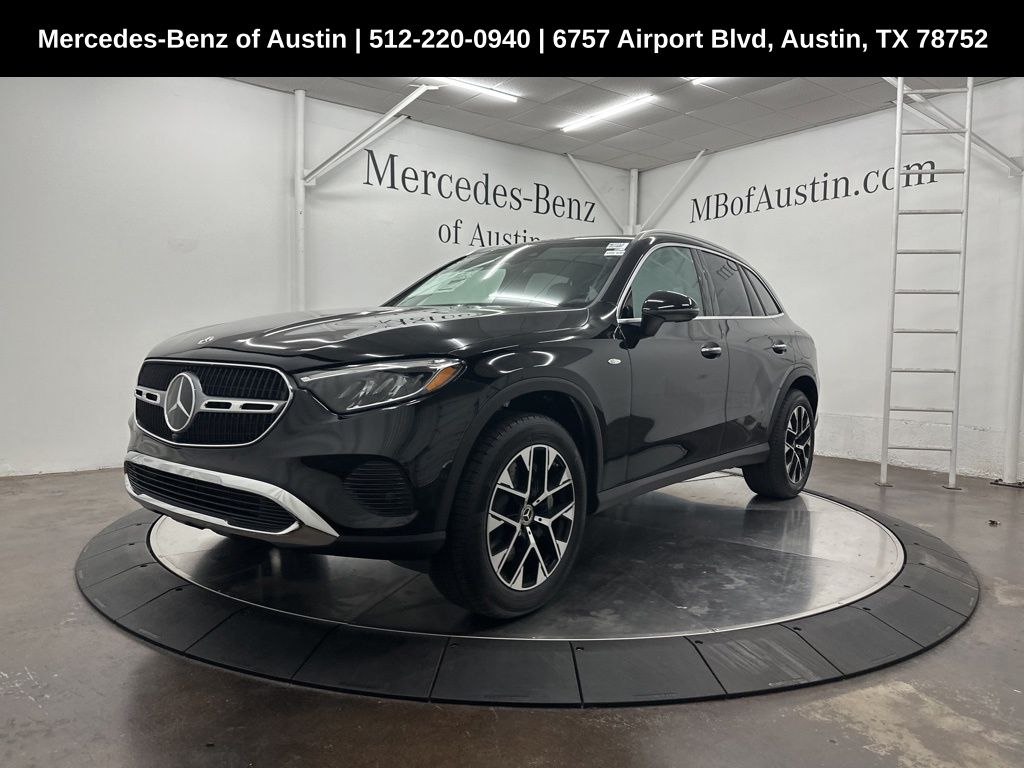 2025 Mercedes Benz GLC 350e 4MATIC photo 3
