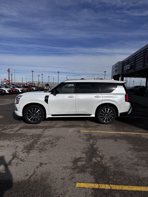 2025 Nissan Armada Platinum Reserve photo 2