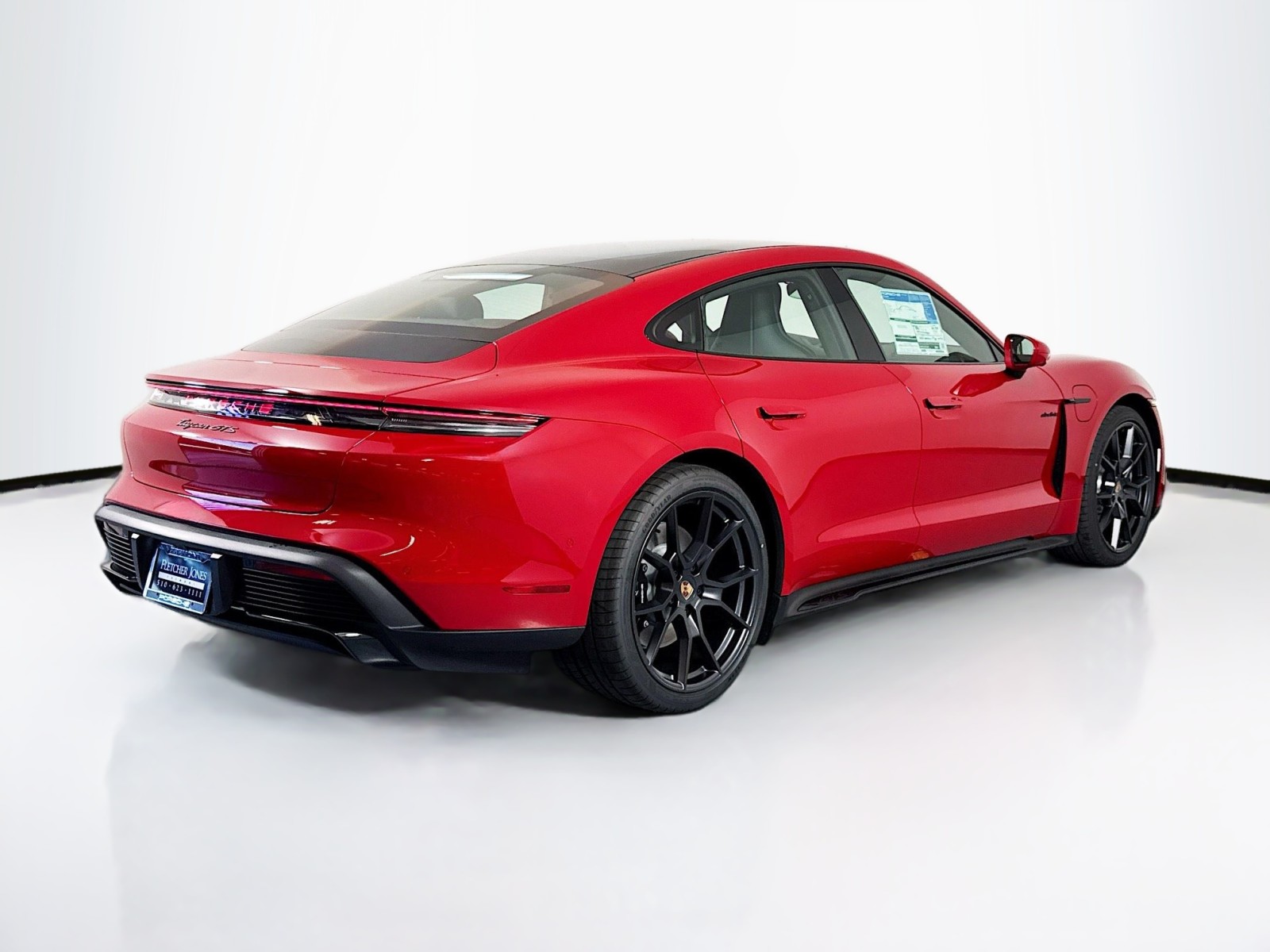 2025 Porsche Taycan GTS photo 9