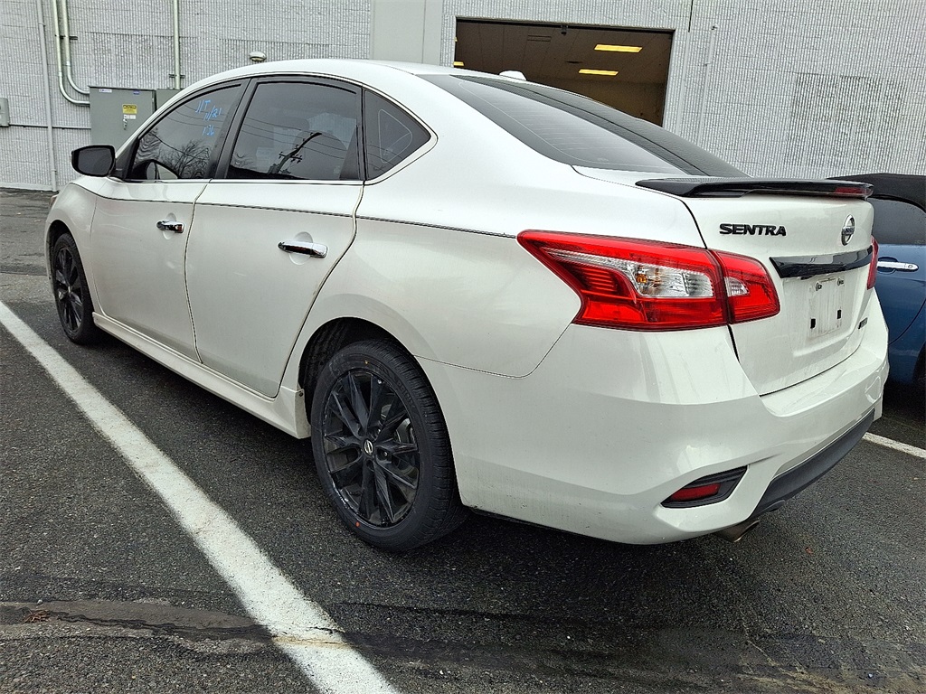 2018 Nissan Sentra SR photo 4