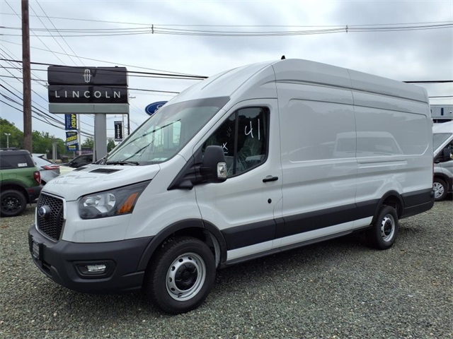 2025 Ford Transit photo 3
