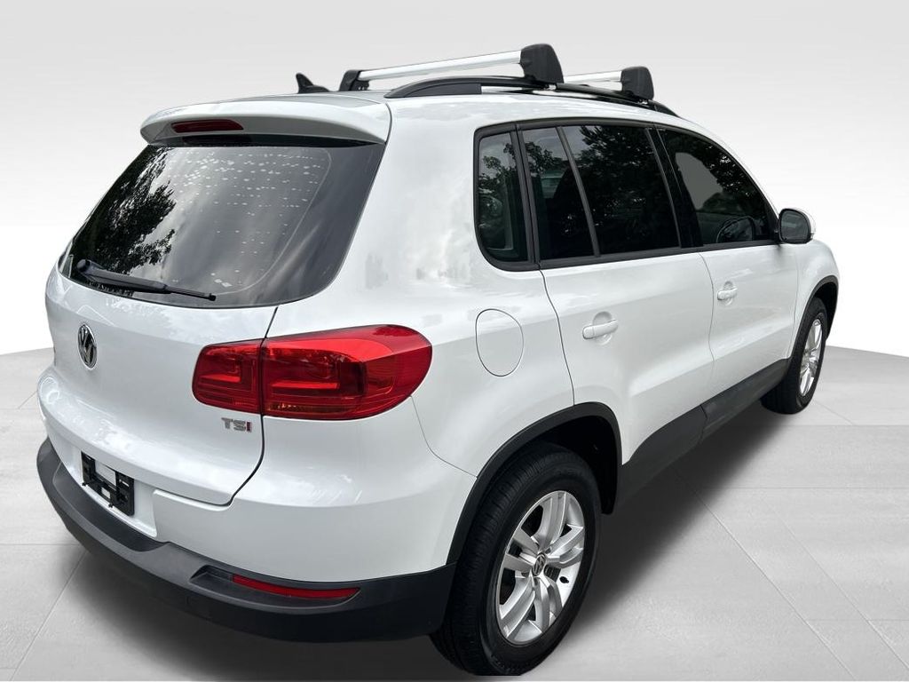 2017 Volkswagen Tiguan S photo 5