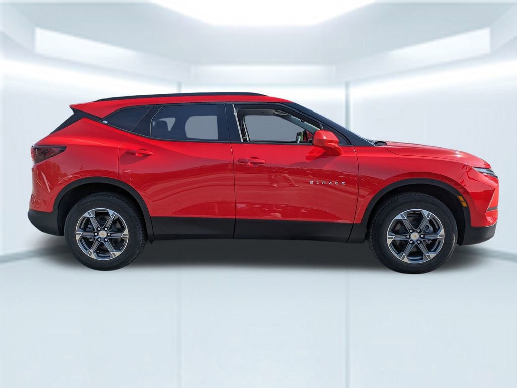 2025 Chevrolet Blazer 2LT photo 5