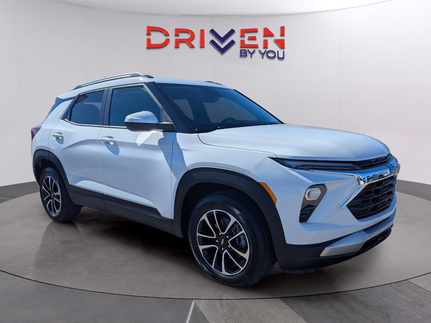 2026 Chevrolet Trailblazer LT photo 3