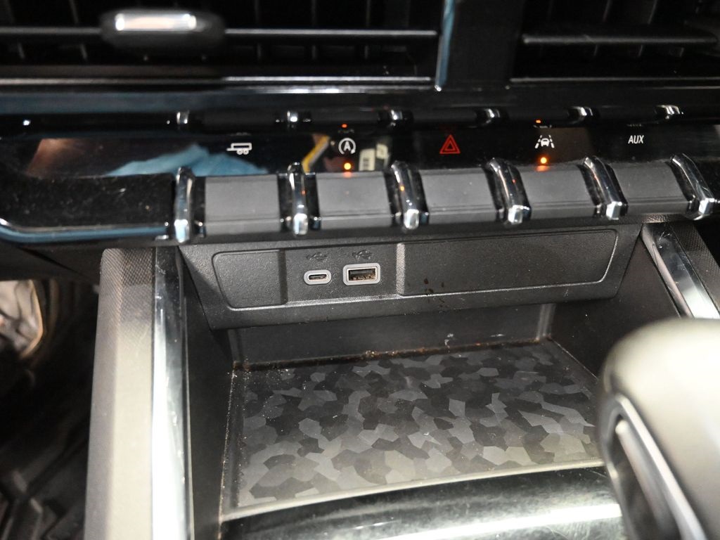 2023 Gmc Canyon Elevation photo 28