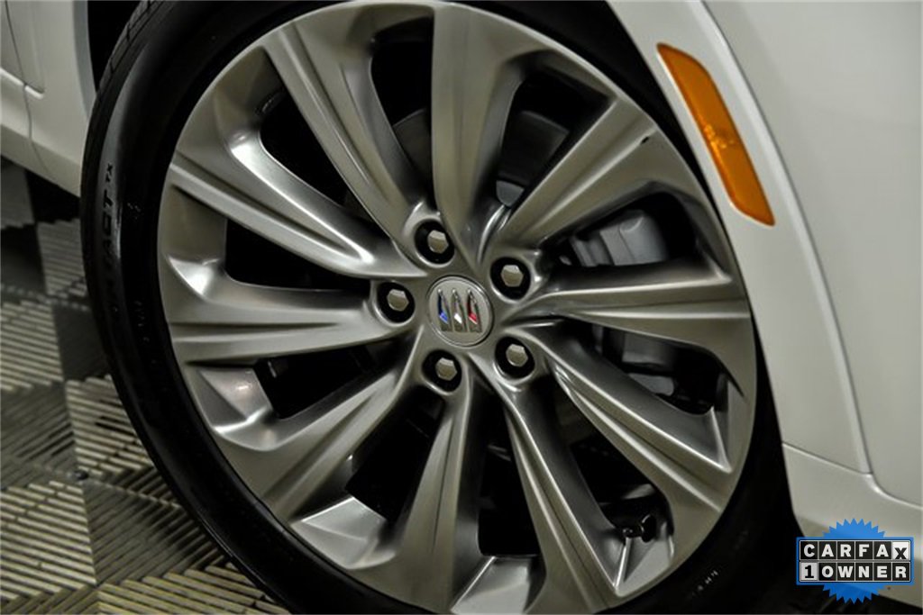 2024 Buick Envista Avenir photo 2