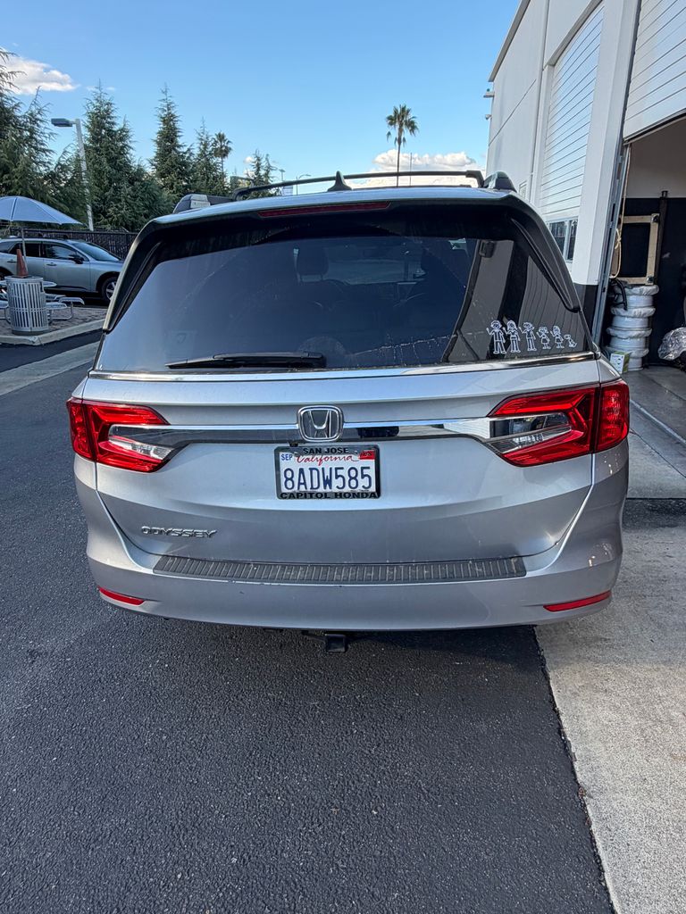 2018 Honda Odyssey EX-L photo 4