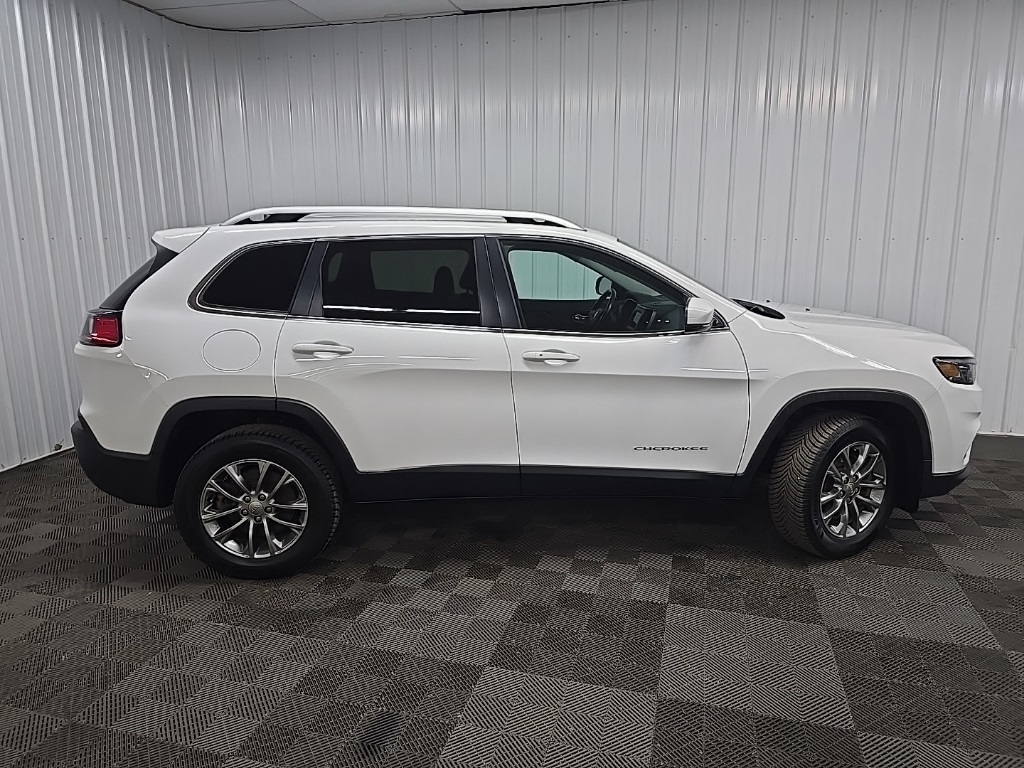 2020 Jeep Cherokee Latitude photo 2