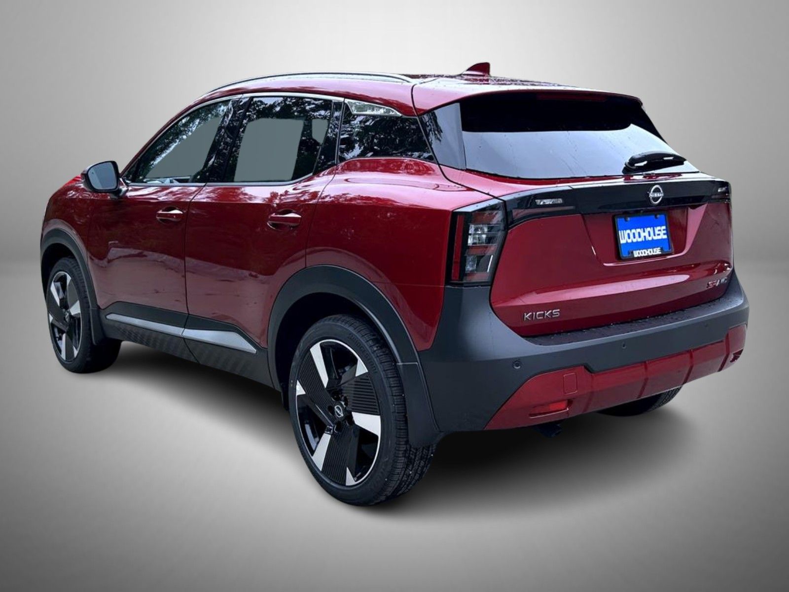 2025 Nissan Kicks SR photo 4