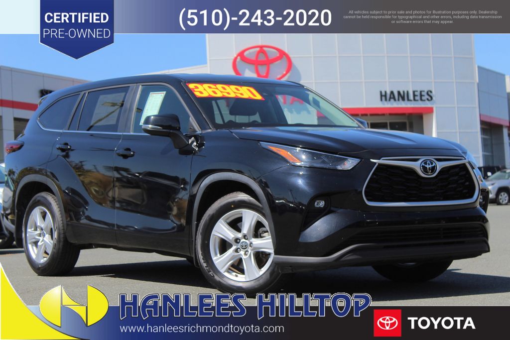 2024 Toyota Highlander LE's photo