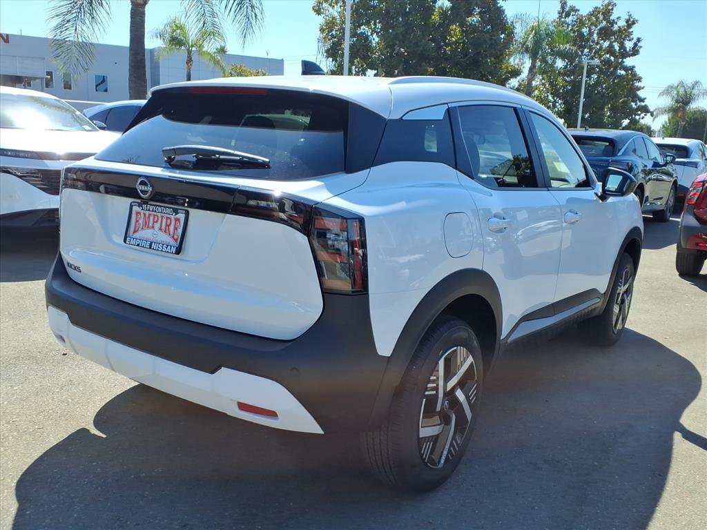 2026 Nissan Kicks SV photo 2