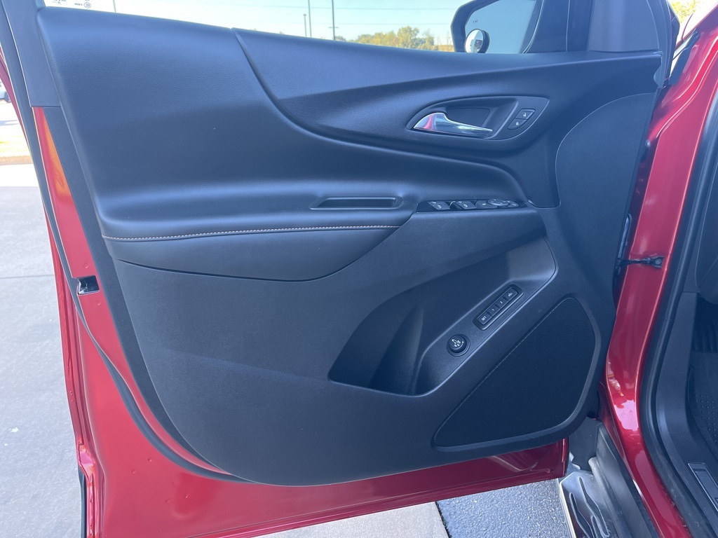 2023 Chevrolet Equinox Premier photo 15