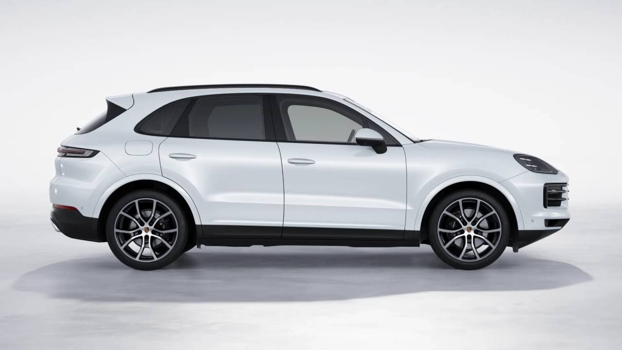 2026 Porsche Cayenne photo 7