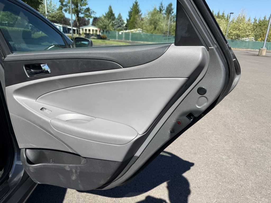 2013 Hyundai Sonata GLS photo 18