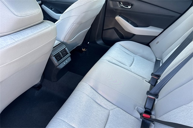 2025 Honda Accord LX photo 4
