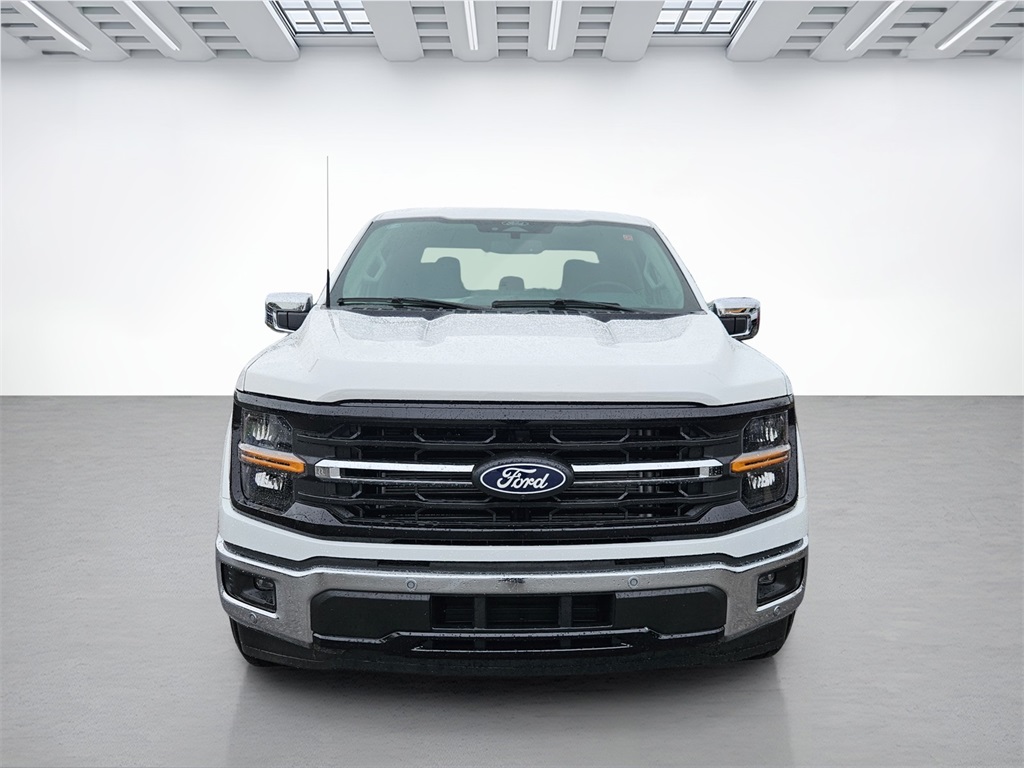 2025 Ford F-150 XLT photo 3