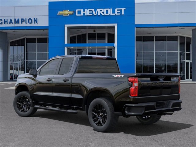 2025 Chevrolet Silverado 1500 Custom photo 3