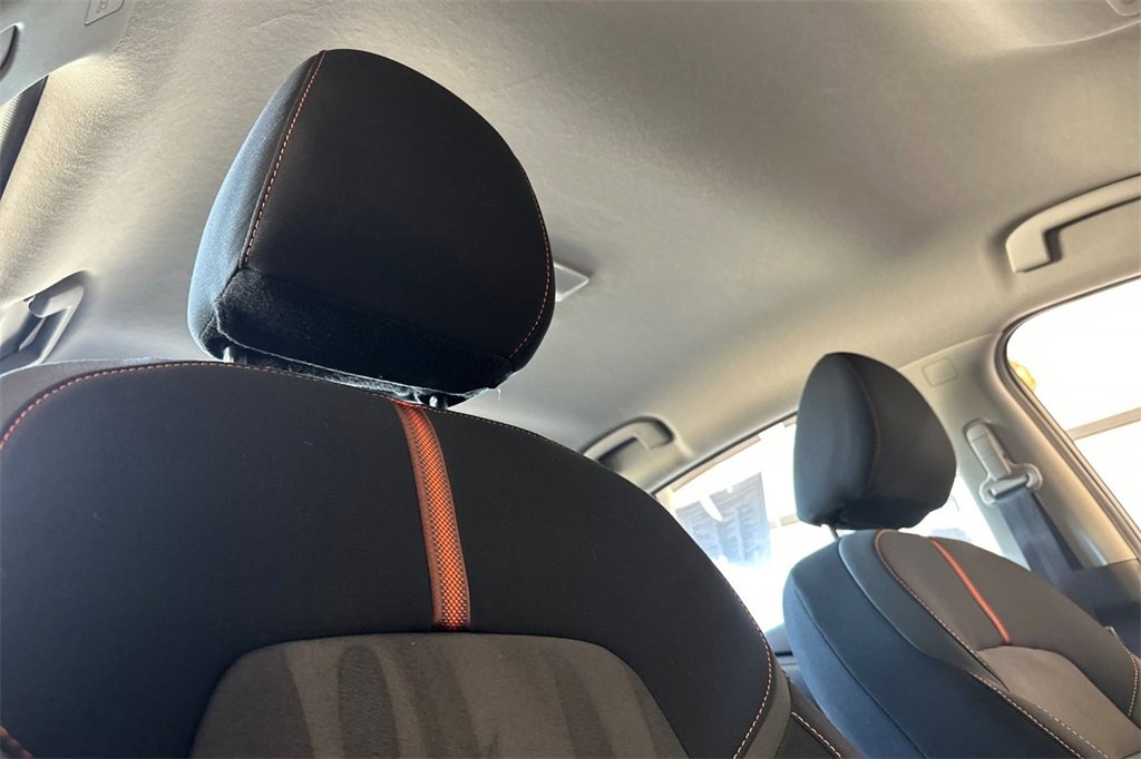 2023 Nissan Sentra SR photo 16