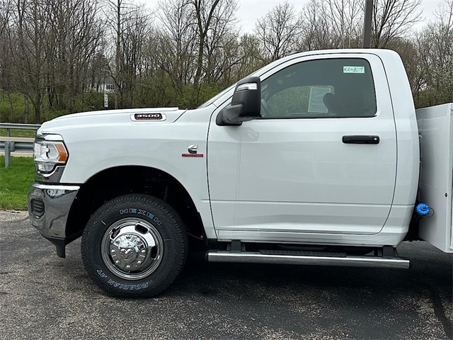 2024 Ram 3500 Tradesman photo 6