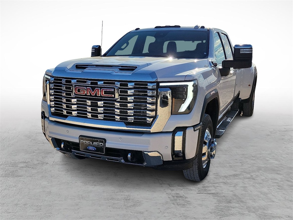 2024 Gmc Sierra 3500 HD Denali photo 4