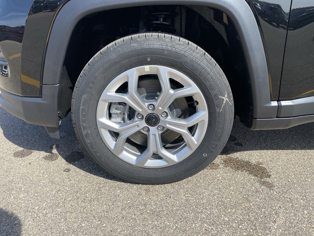 2025 Jeep Compass Latitude photo 35