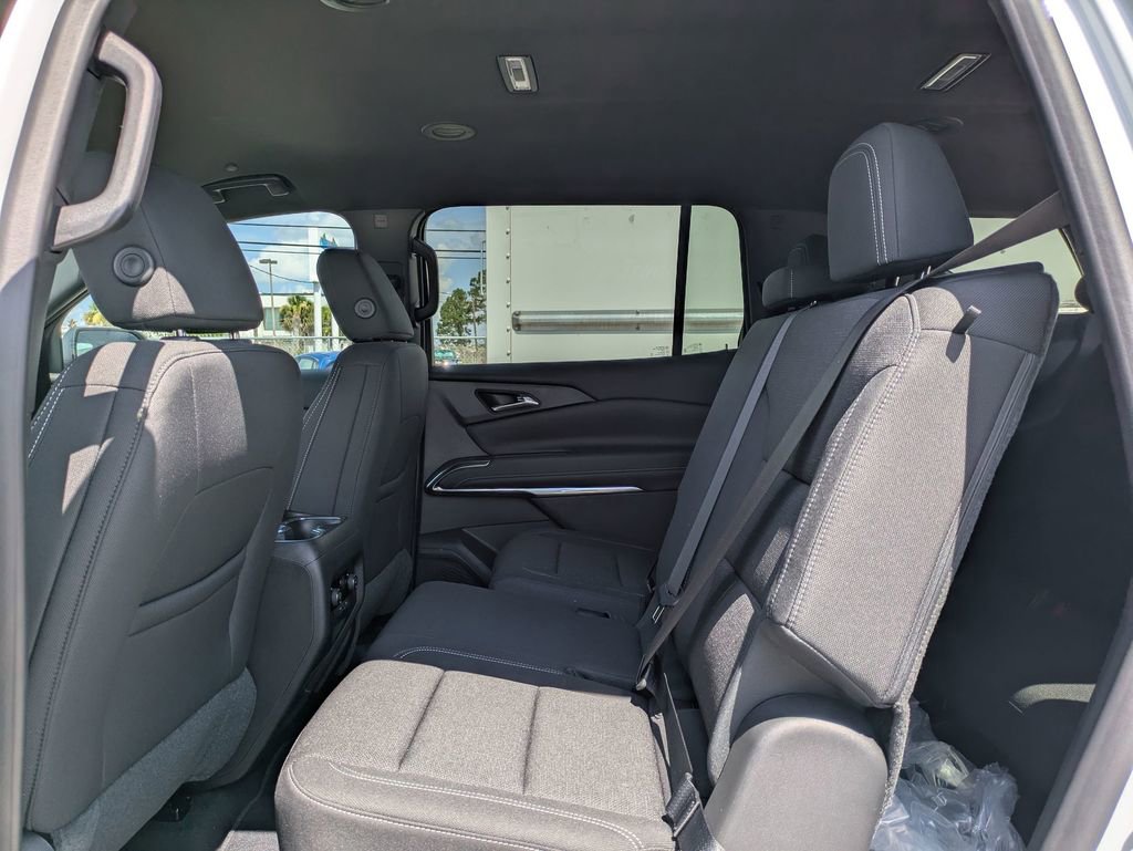 2025 Chevrolet Traverse photo 23