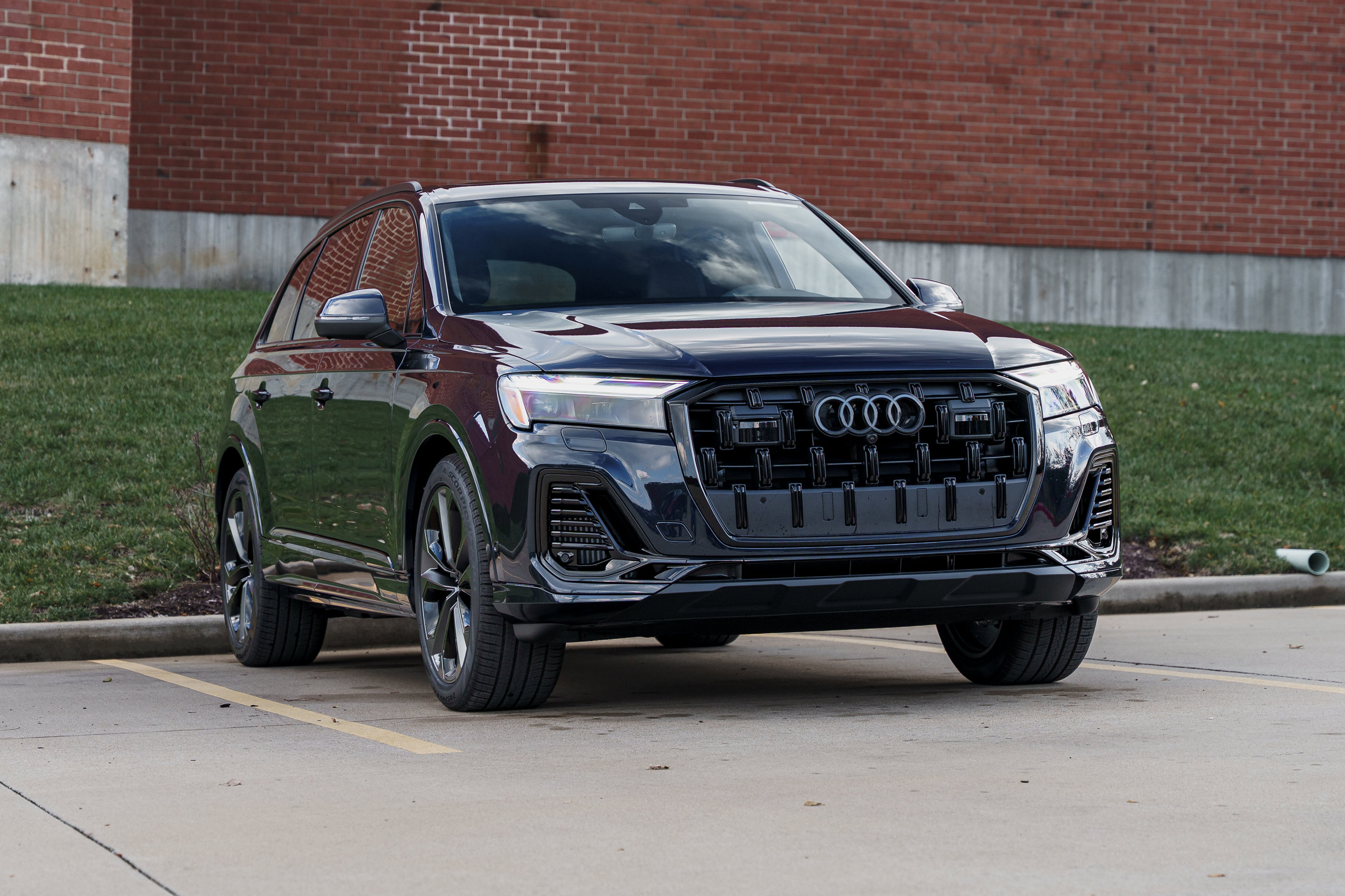 2026 Audi Q7 Premium Plus's photo