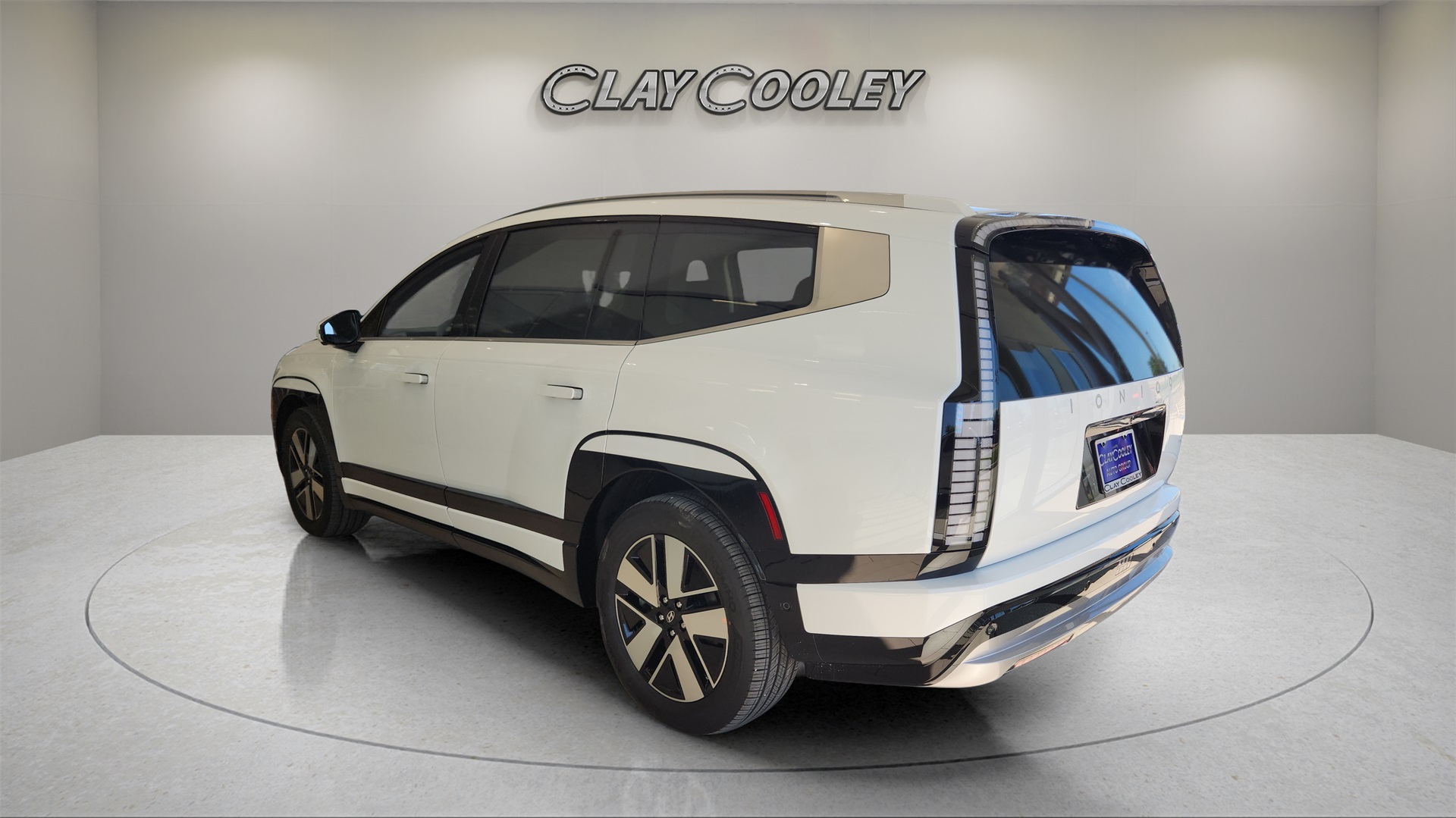 2026 Hyundai Ioniq SEL photo 4