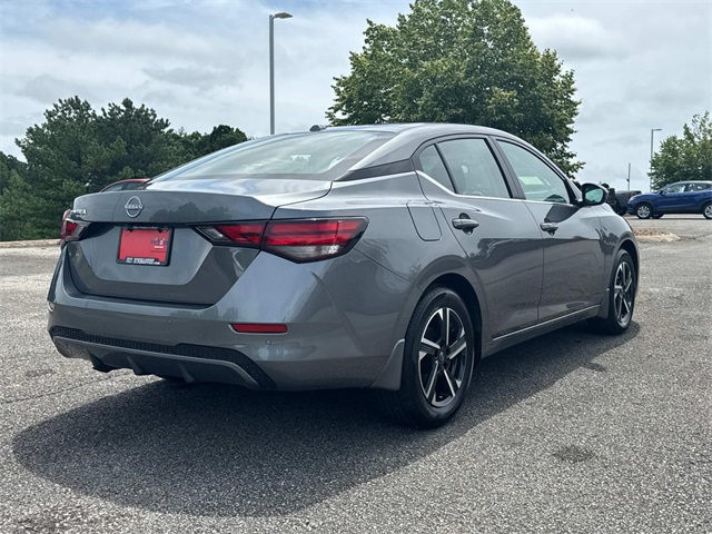 2025 Nissan Sentra SV photo 4