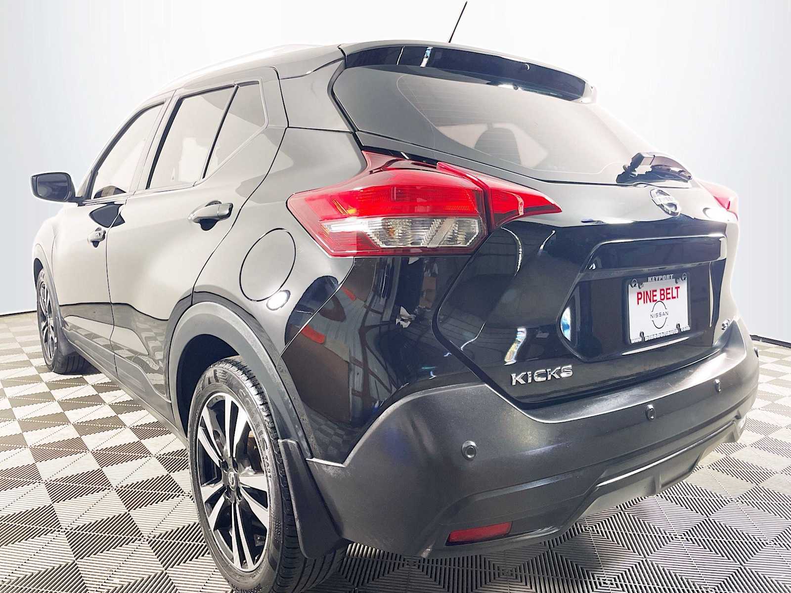 2020 Nissan Kicks SV photo 4