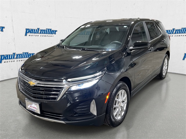 2023 Chevrolet Equinox LT's photo