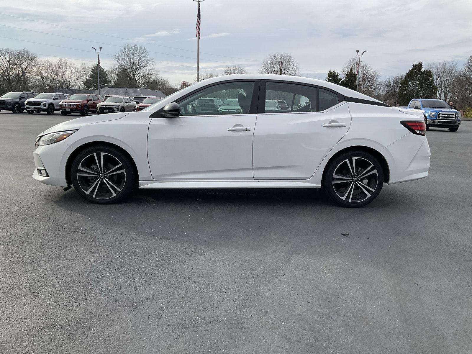 2023 Nissan Sentra SR photo 4