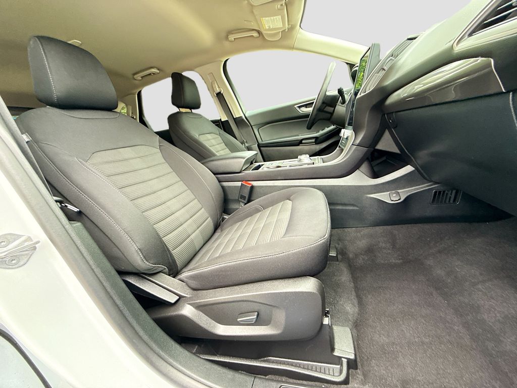 2023 Ford Edge SEL photo 27