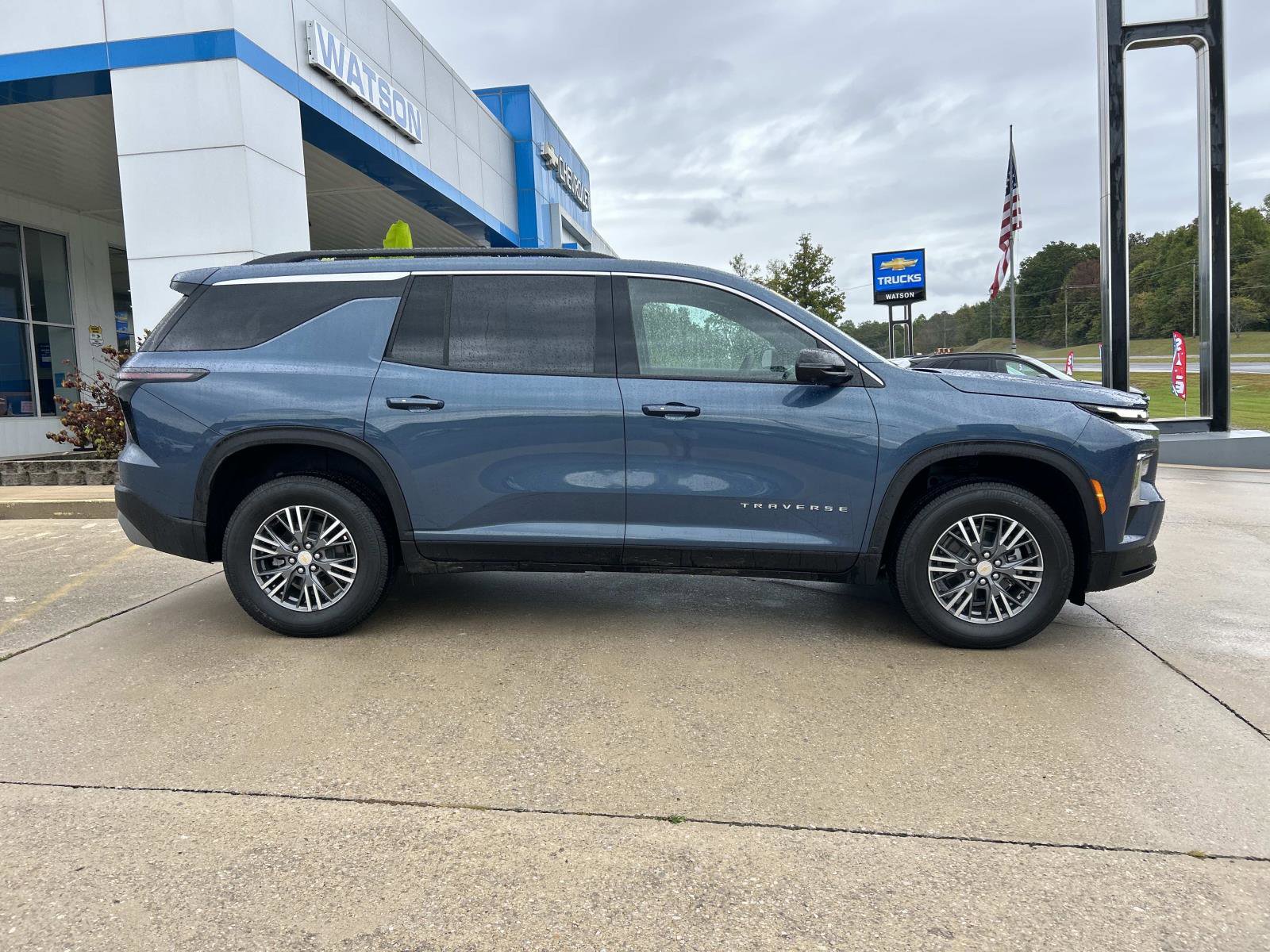 2026 Chevrolet Traverse photo 3