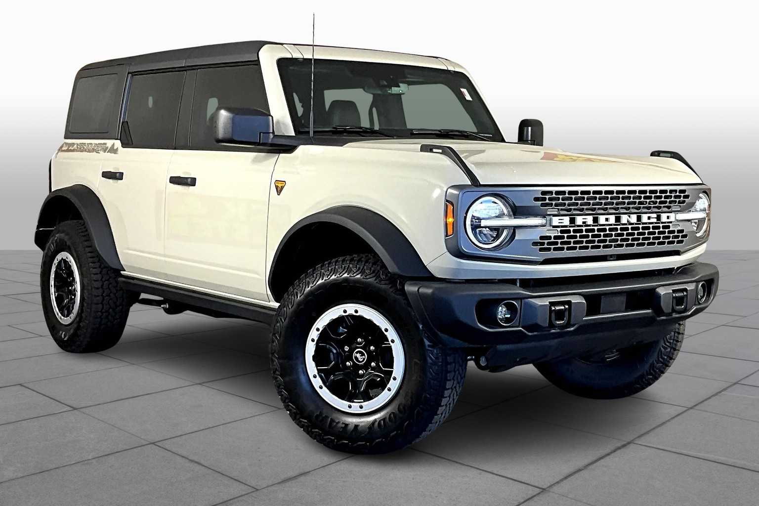 2025 Ford Bronco Badlands photo 2