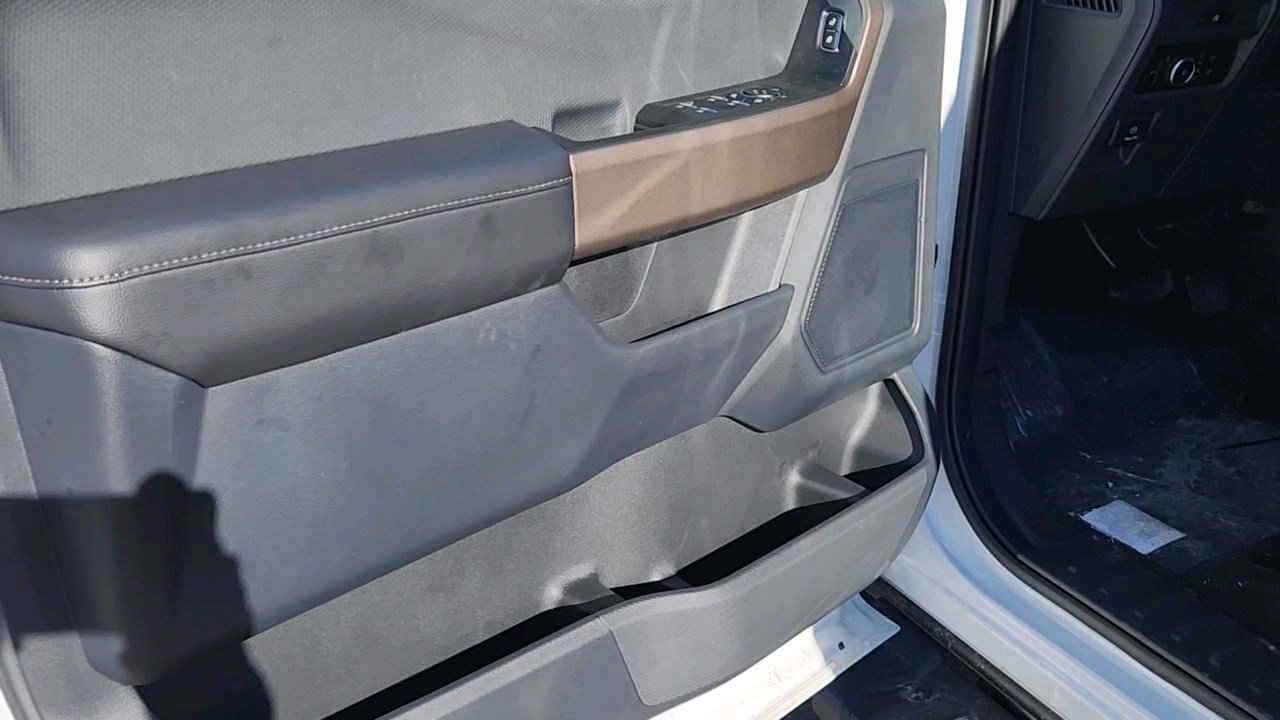 2025 Ford F-150 STX photo 14