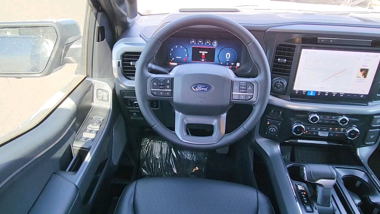 2025 Ford F-150 Lariat photo 14