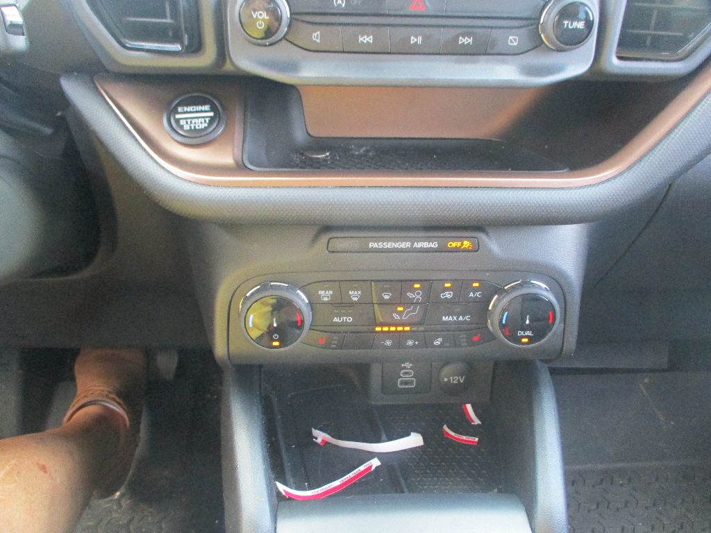 2024 Ford Bronco Sport Outer Banks photo 6