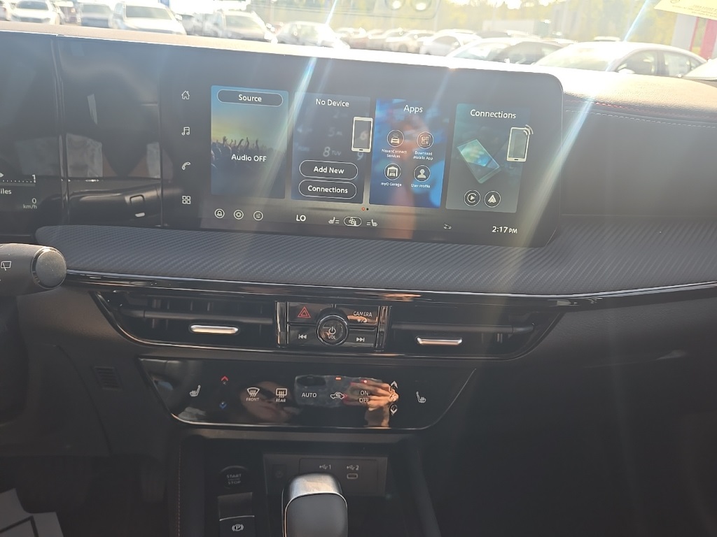 2026 Nissan Kicks SR photo 16