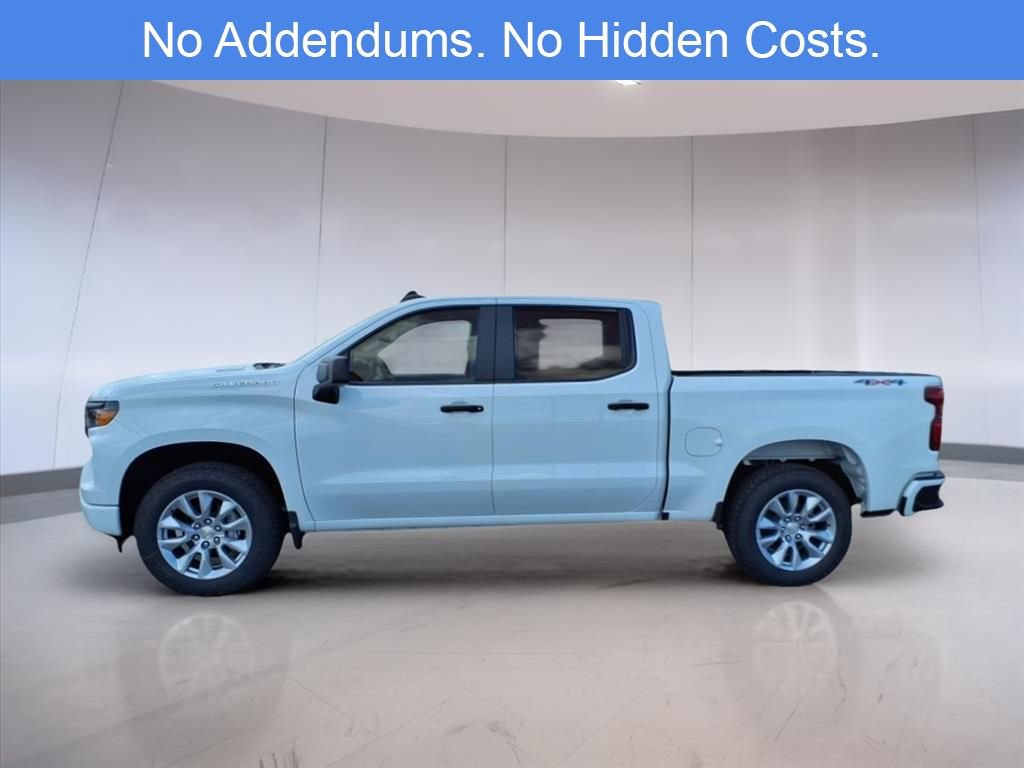 2025 Chevrolet Silverado 1500 Custom photo 2