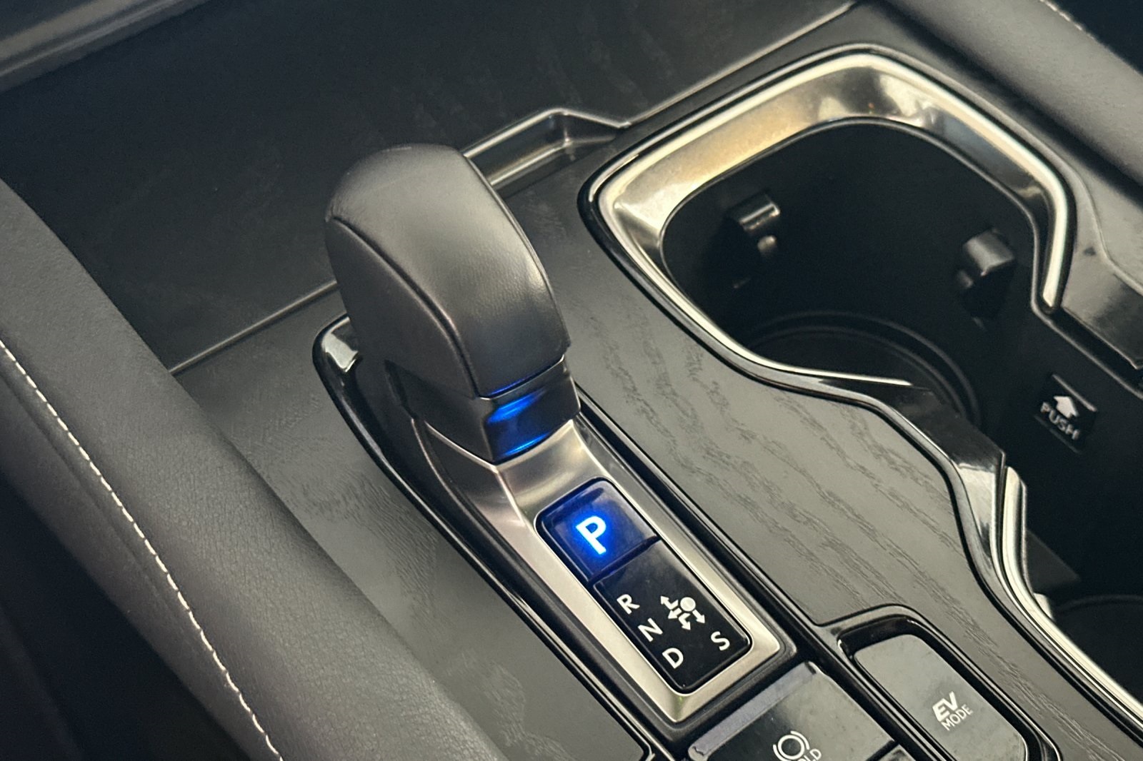 2024 Lexus RX 350h AWD photo 15