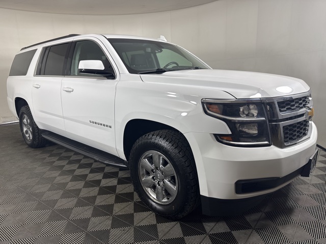 2019 Chevrolet Suburban LS's photo