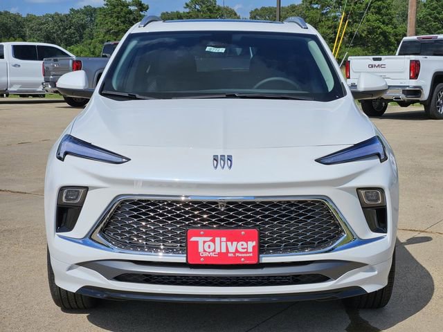 2026 Buick Encore GX Avenir photo 2