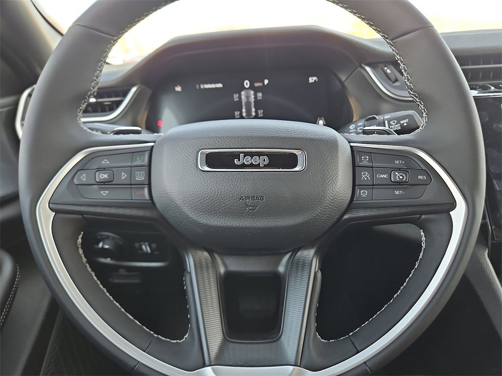 2025 Jeep Cherokee Laredo X photo 17