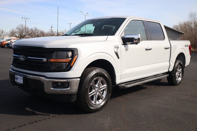 2025 Ford F-150 XLT photo 2