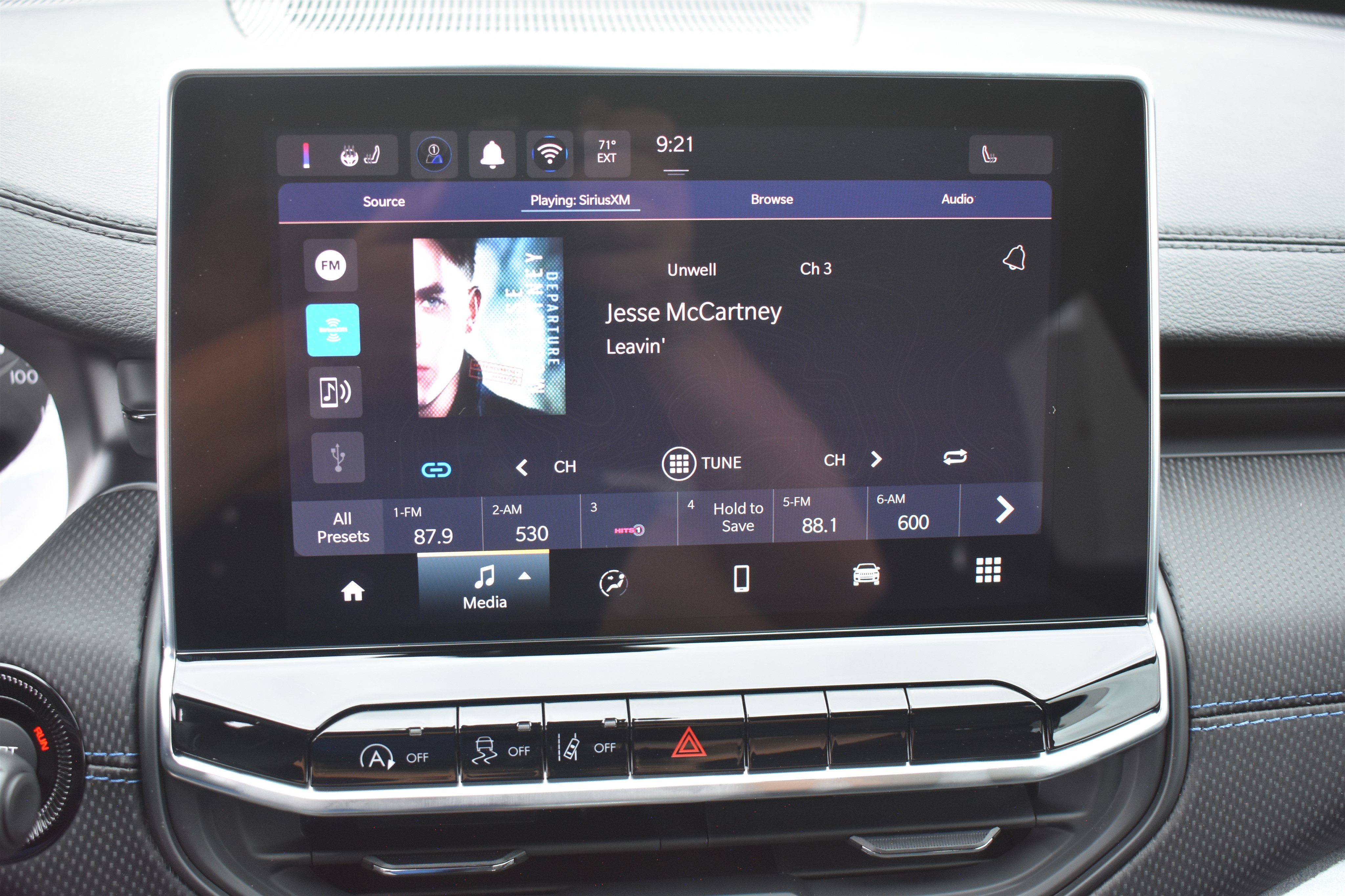 2026 Jeep Compass Latitude Altitude photo 13