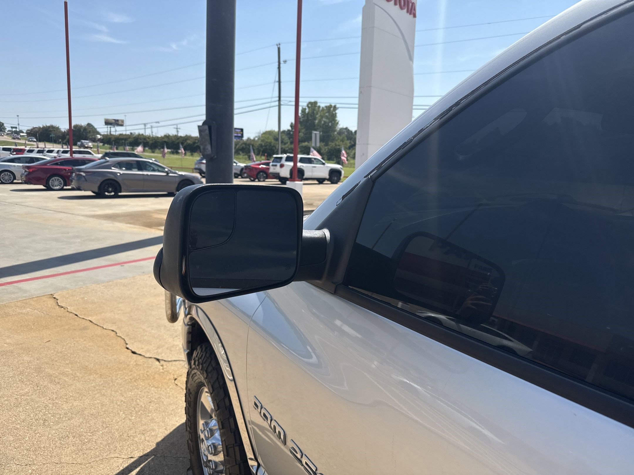 2005 Dodge Ram SLT Laramie photo 8