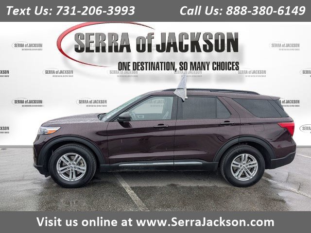 2023 Ford Explorer XLT's photo