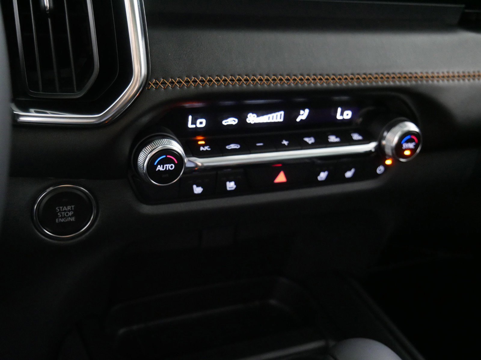 2025 Mazda CX-50 2.5 Premium Plus photo 5