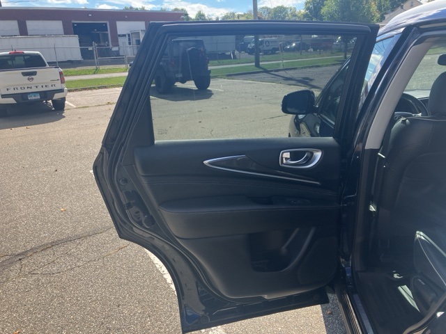 2019 Infiniti QX60 Luxe photo 15